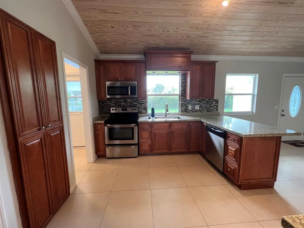 Photo of 638 Date Palm Drive
