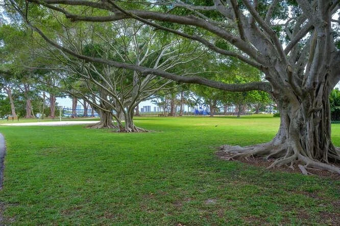 Photo of 137 Gulfstream Road