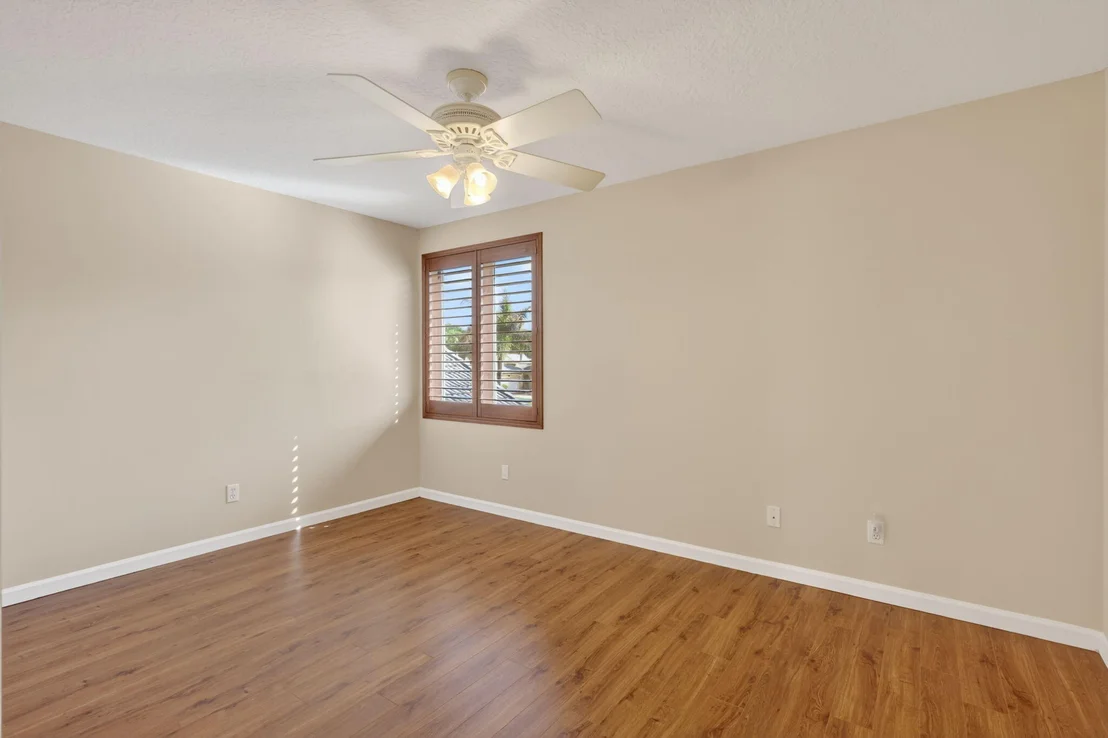Photo of 1021 SE WESTMINSTER Place
