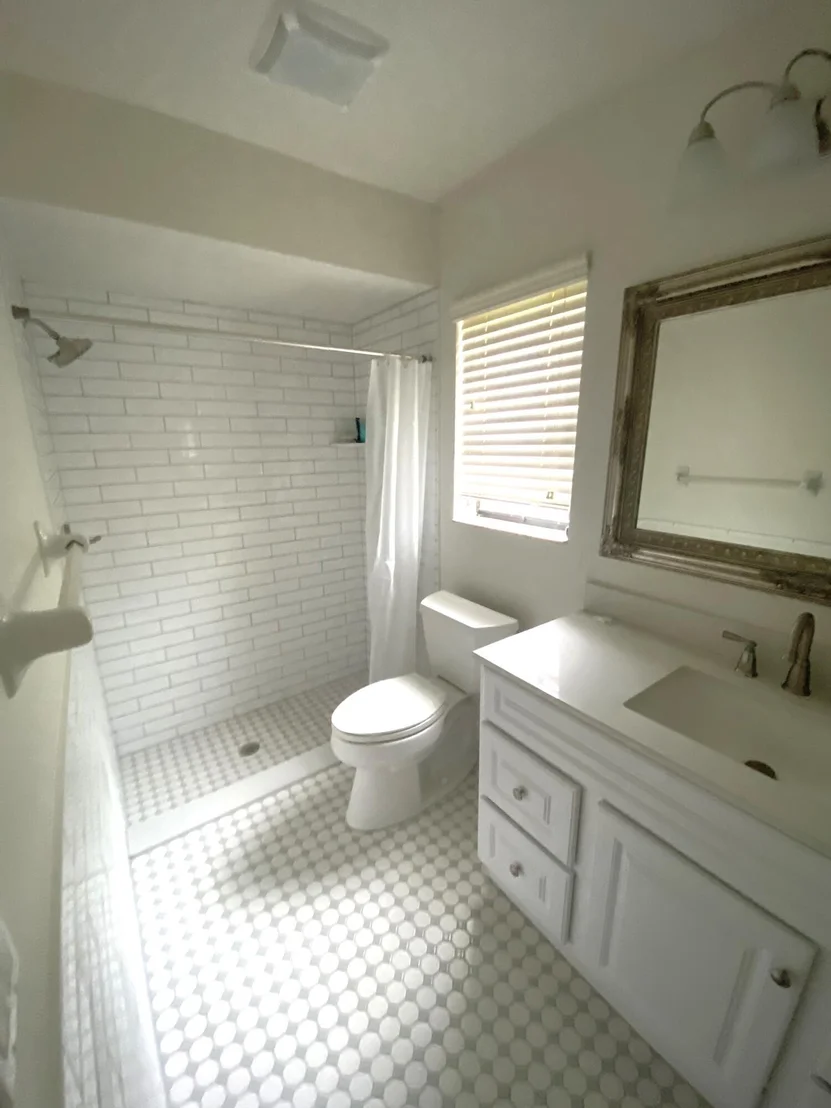 Photo of 5304 Mirror Lakes Boulevard