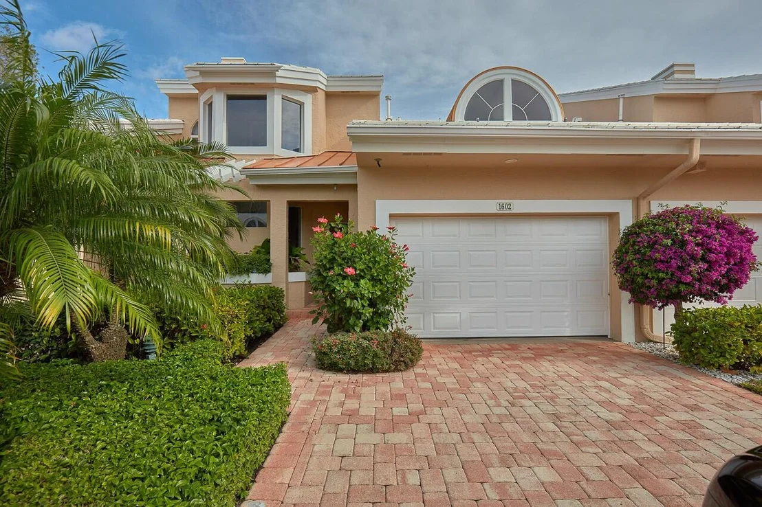 Photo of 1602 Captains Way