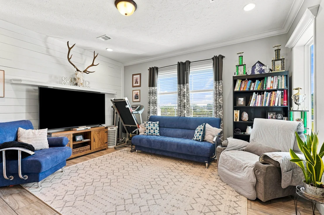Photo of 4944 NE 115th Place
