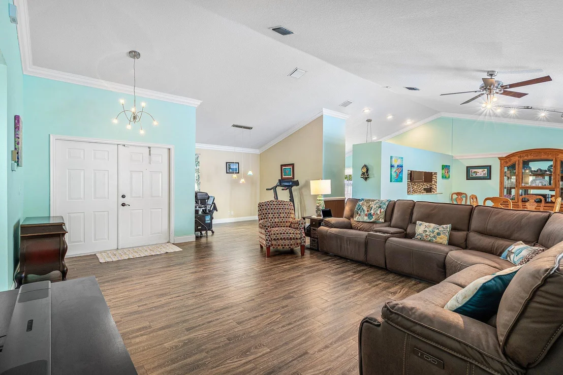 Photo of 9707 Sun Pointe Drive