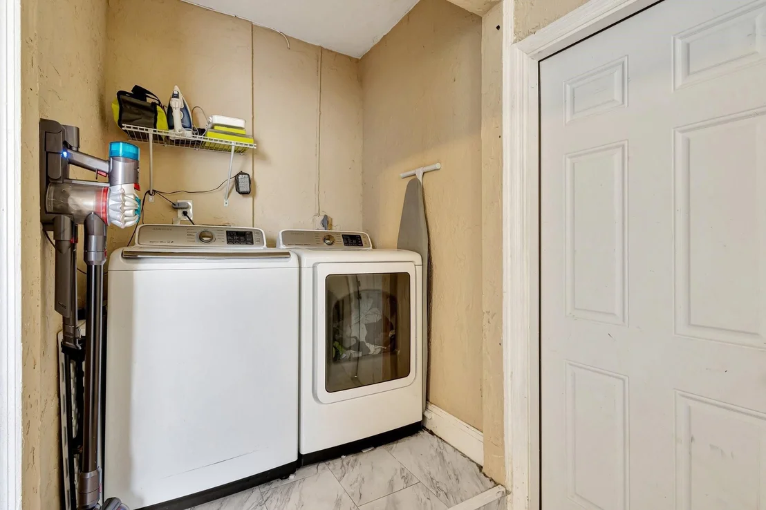 Photo of 2543 Dolphin Drive