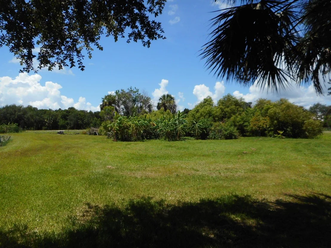 Photo of 2595 Quay Dock Road