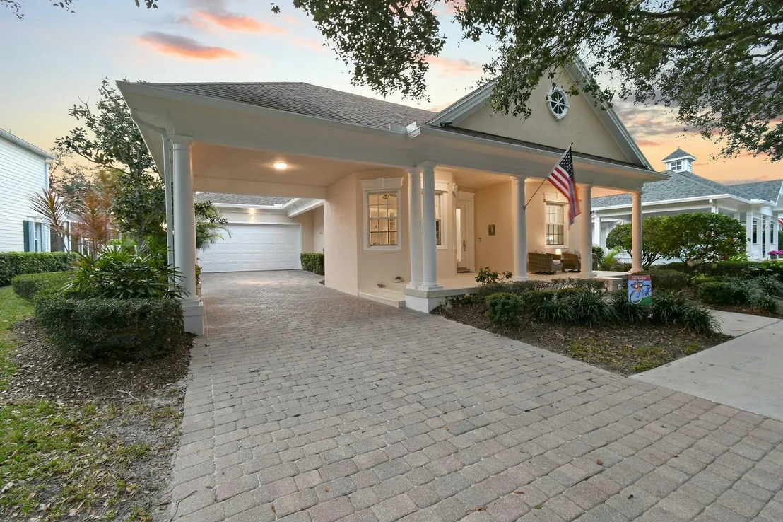 Photo of 196 Barbados Drive
