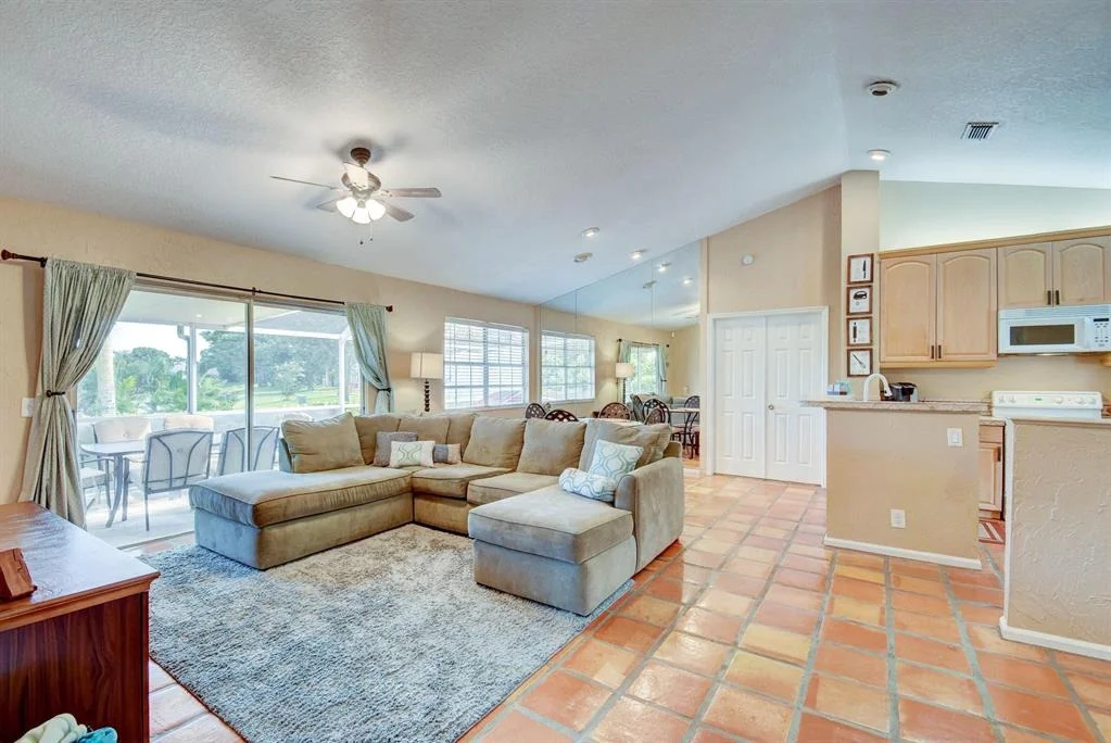 Photo of 1840 Edgewater Drive