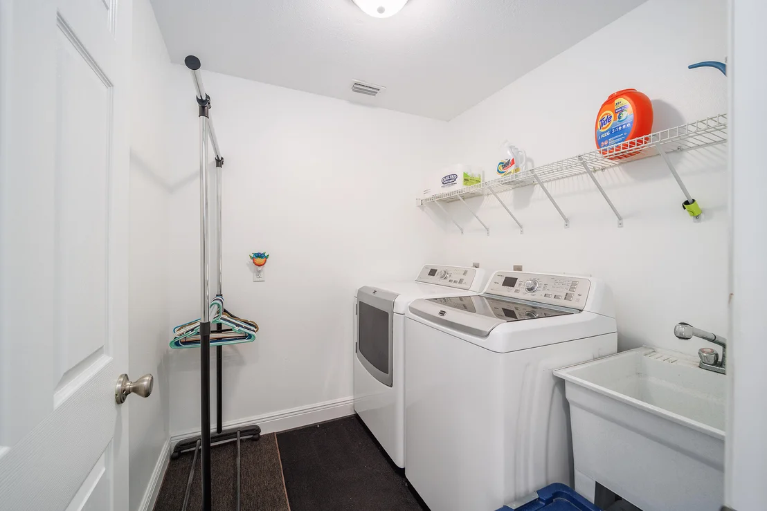 Photo of 7191 Hemlock Road