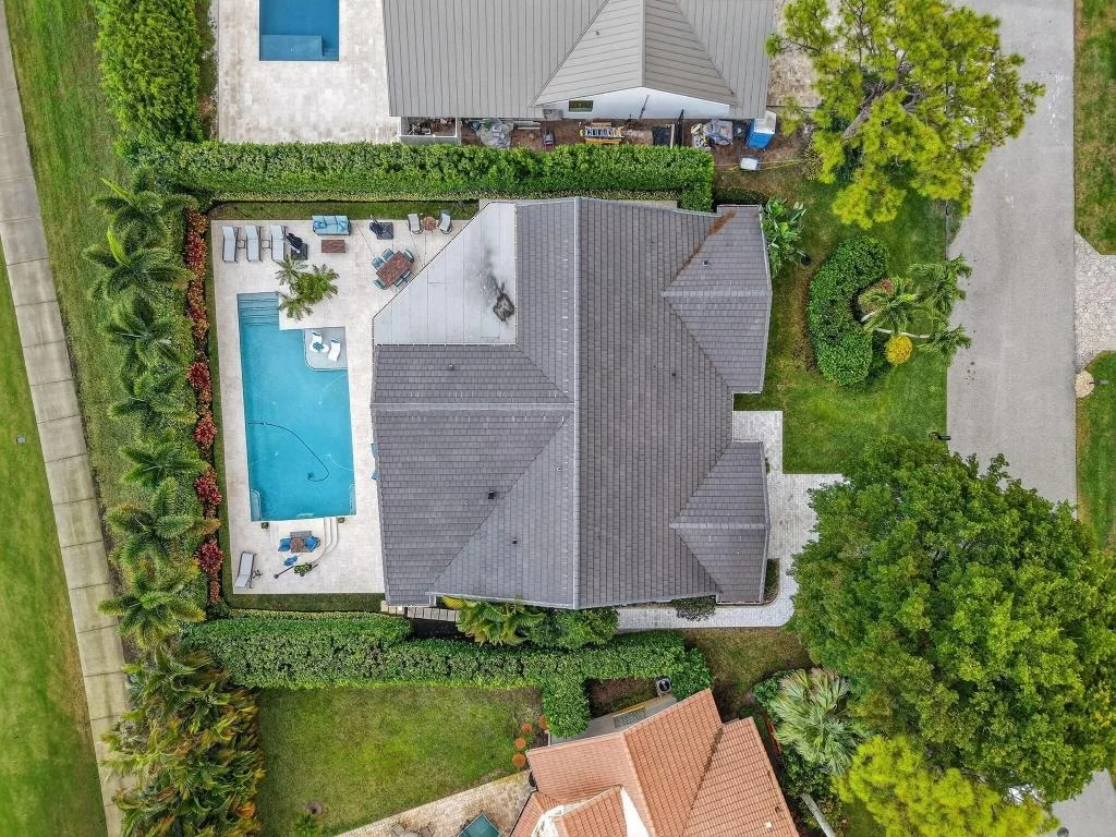 Photo of 4911 Pineview Circle