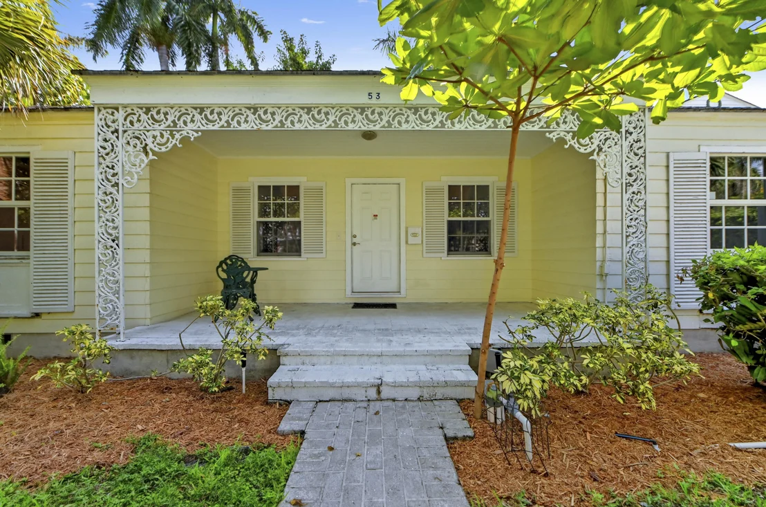 Photo of 53 Palm Square