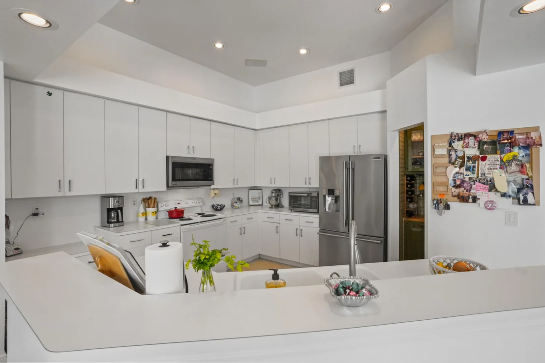 Photo of 16245 Seneca Circle