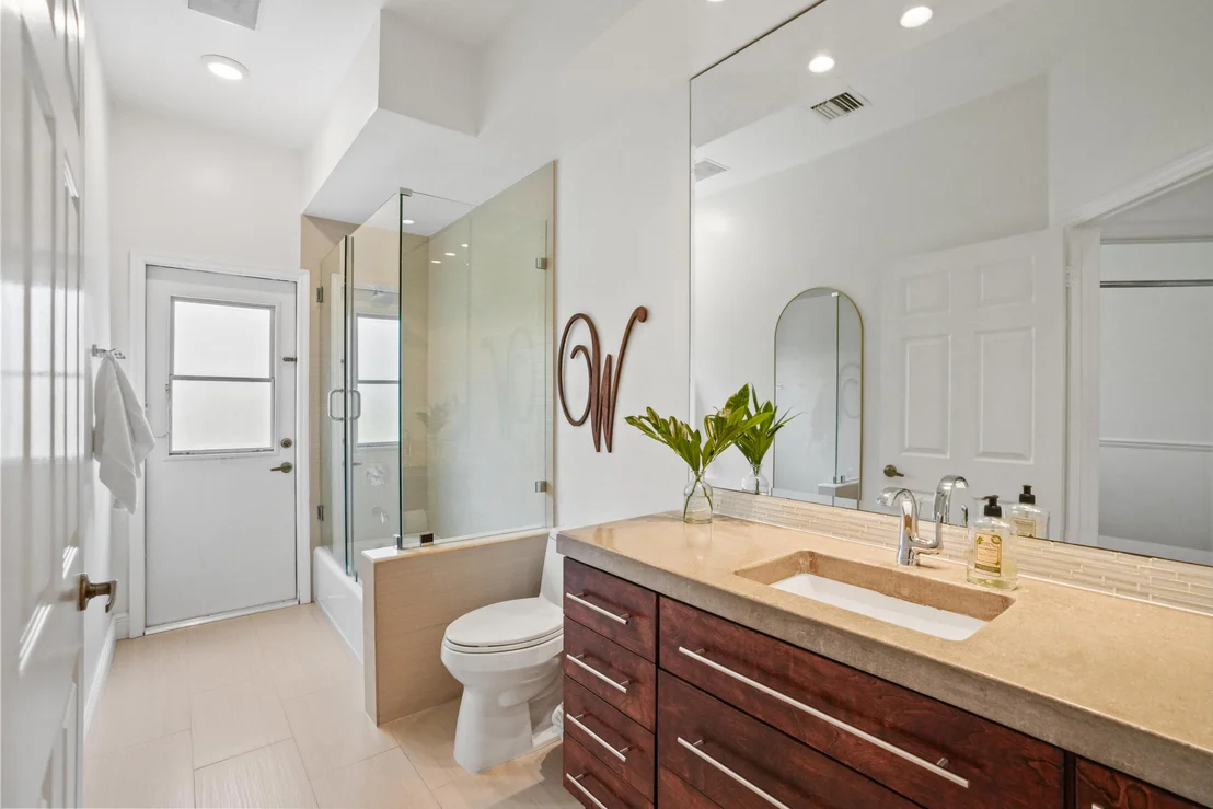 Photo of 16245 Seneca Circle
