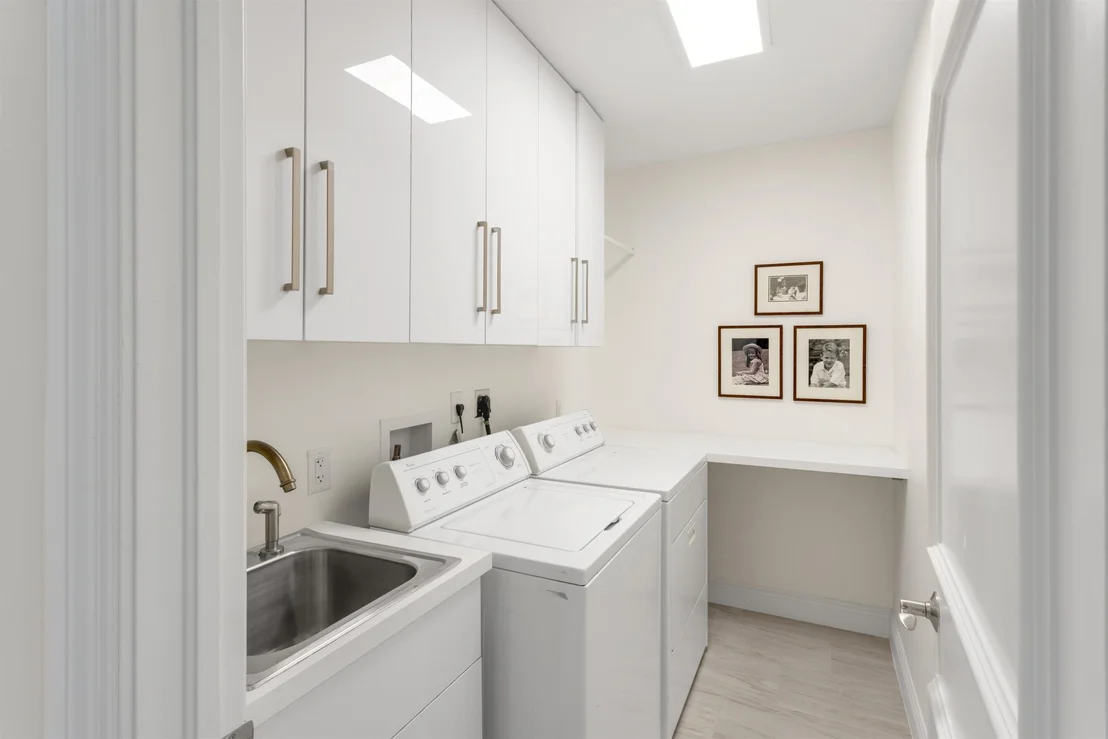 Photo of 917 Iris Drive