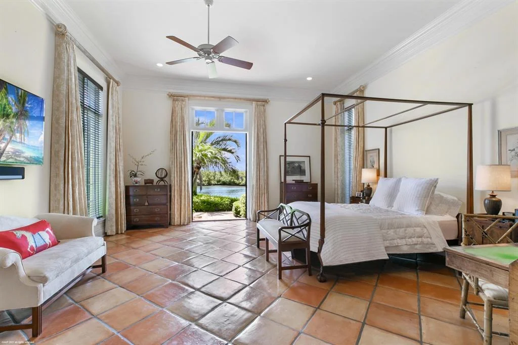 Photo of 533 White Pelican Circle