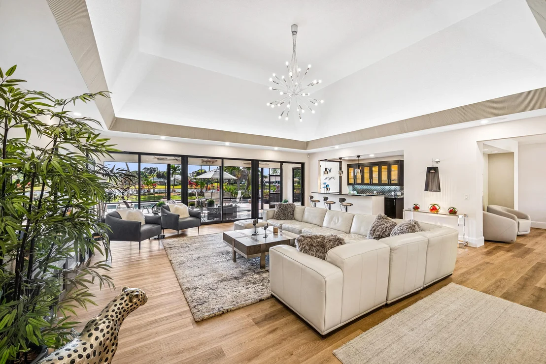 Photo of 5221 Estates Drive