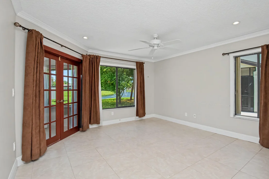 Photo of 9709 Sunny Isle Circle