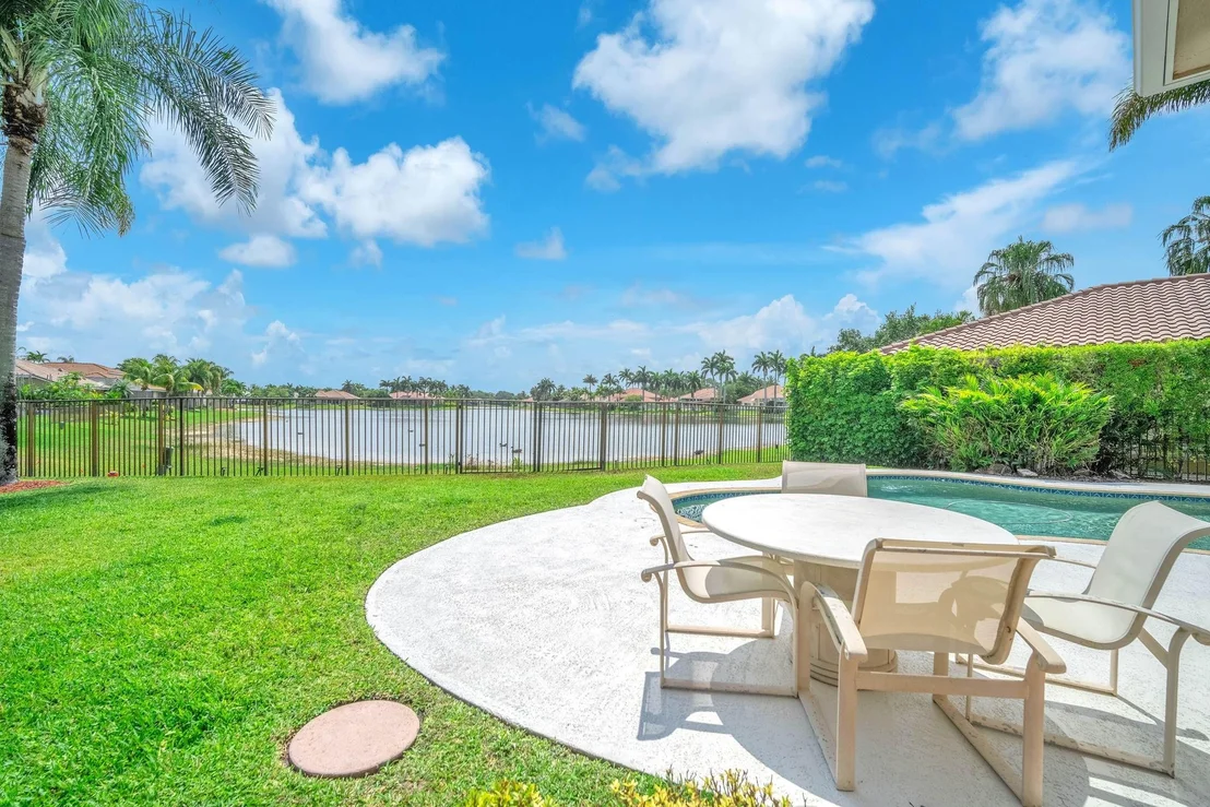 Photo of 2984 Oakbrook Drive