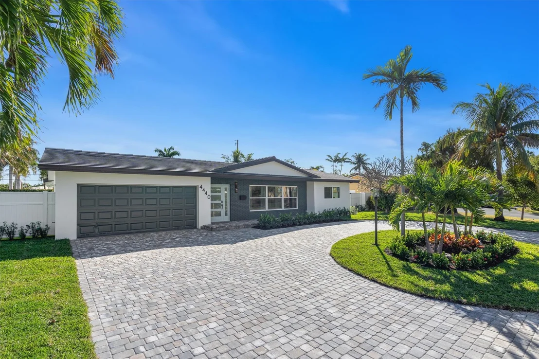 Photo of 4440 NE 30th Avenue