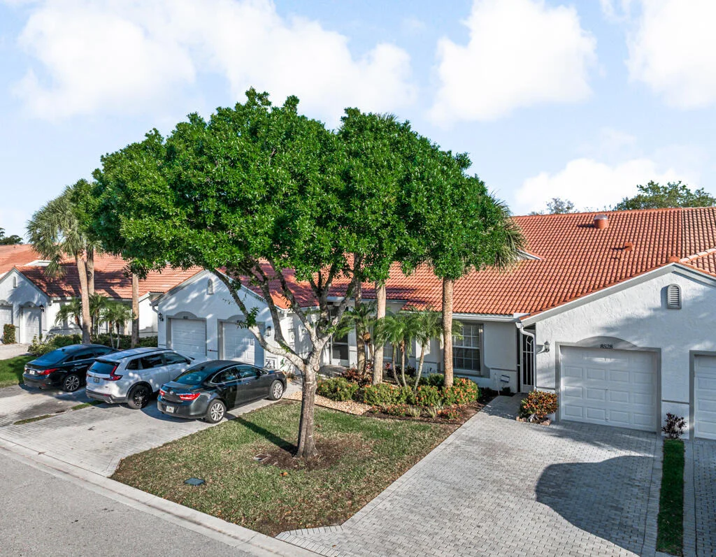Photo of 8528 Logia Circle