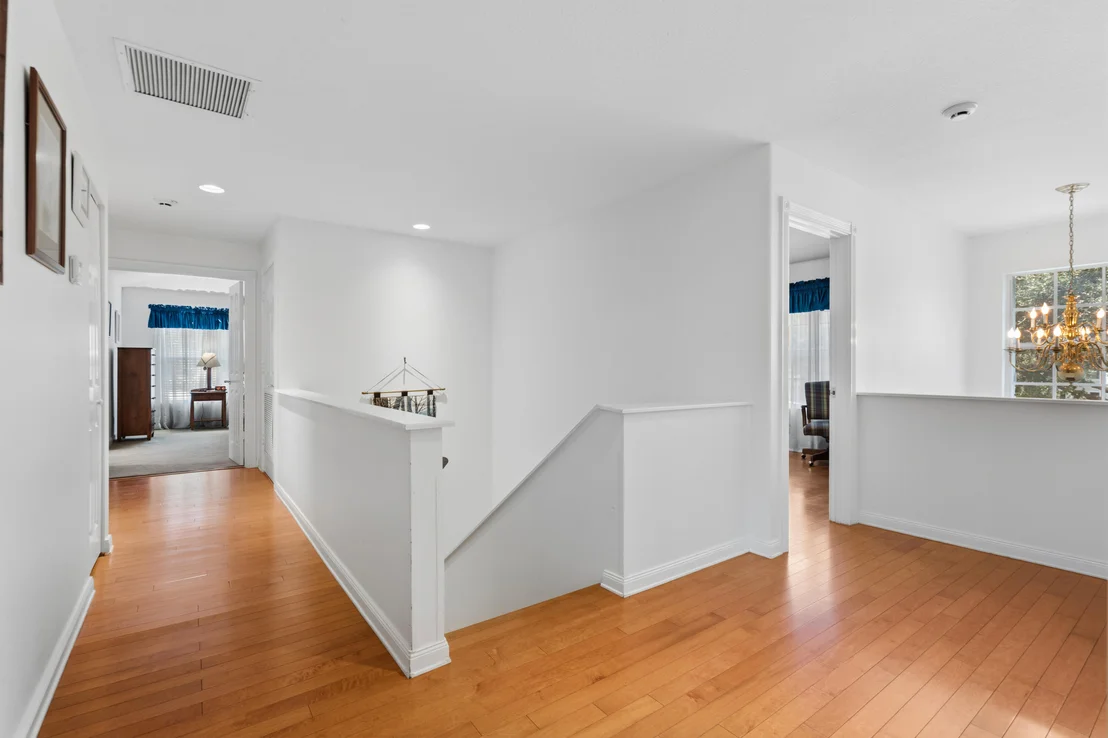 Photo of 572 Scrubjay Lane