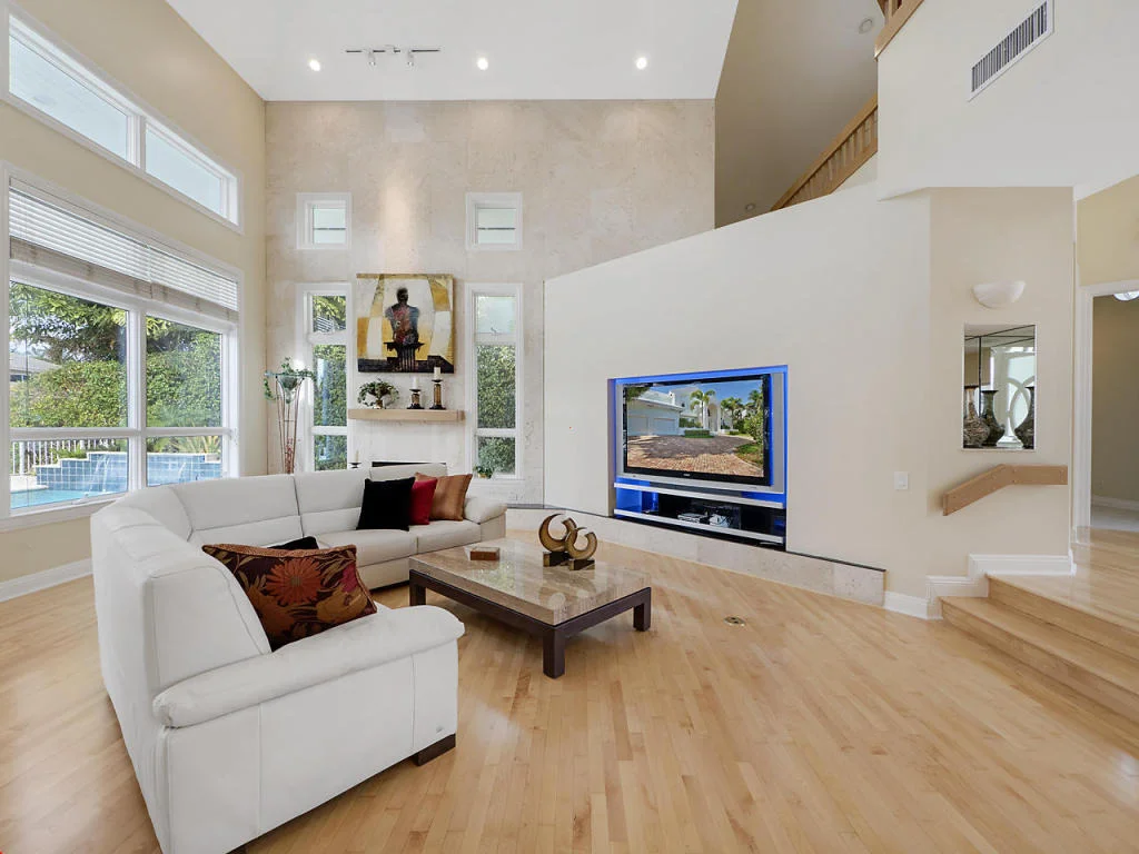 Photo of 939 Jasmine Drive