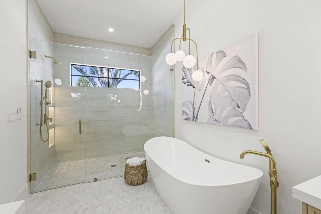 Photo of 2384 WINDSOR Road