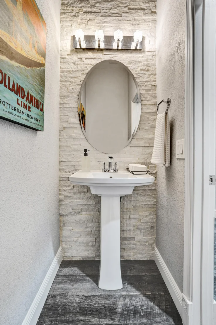 Photo of 706 Tulip Circle