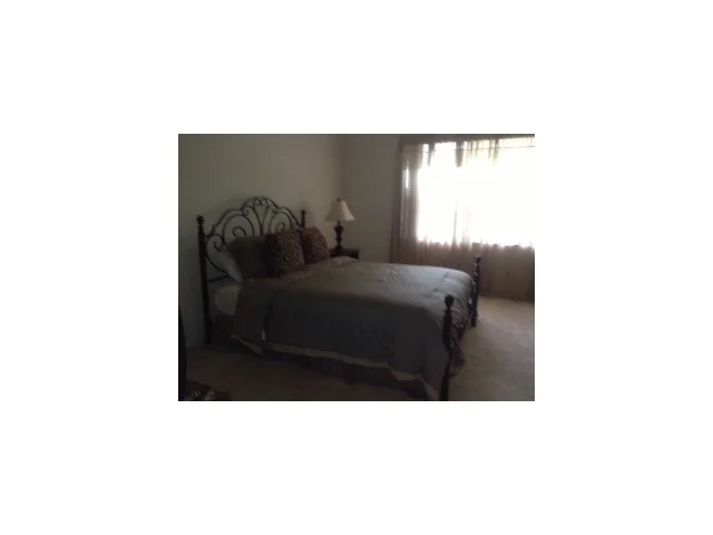Photo of Unit B at 14109 Nesting