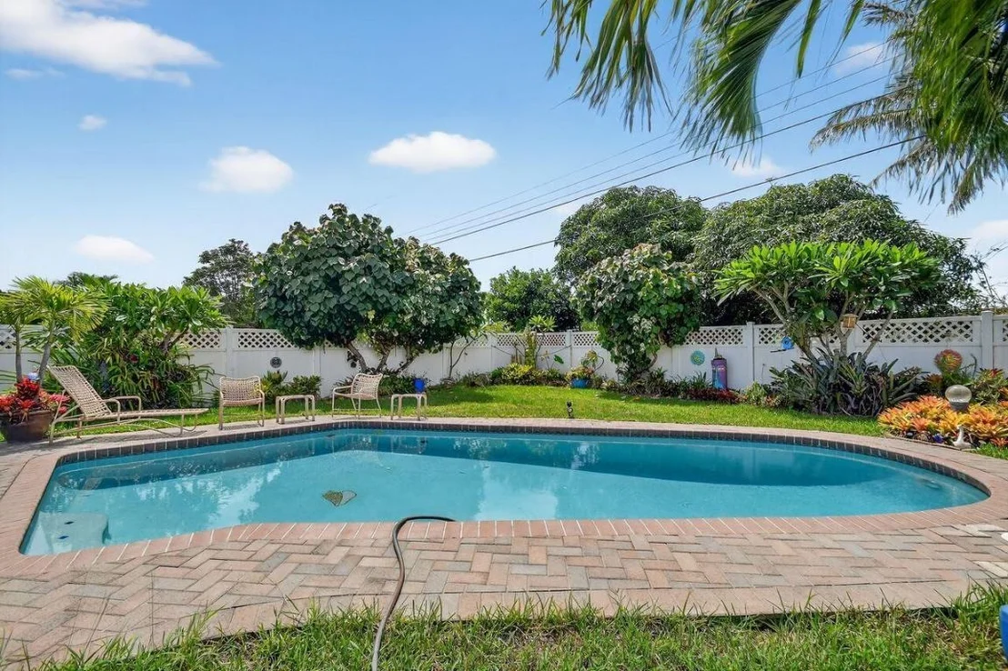 Photo of 133 Greenbrier Drive