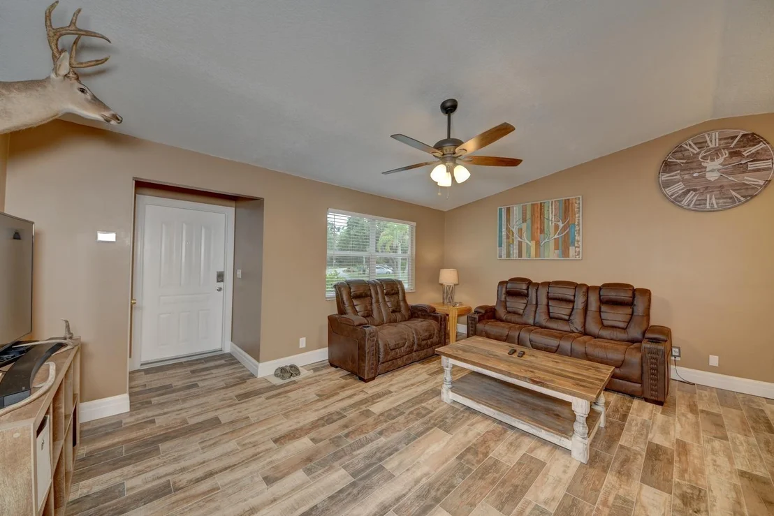 Photo of 6424 SE Thomas Drive
