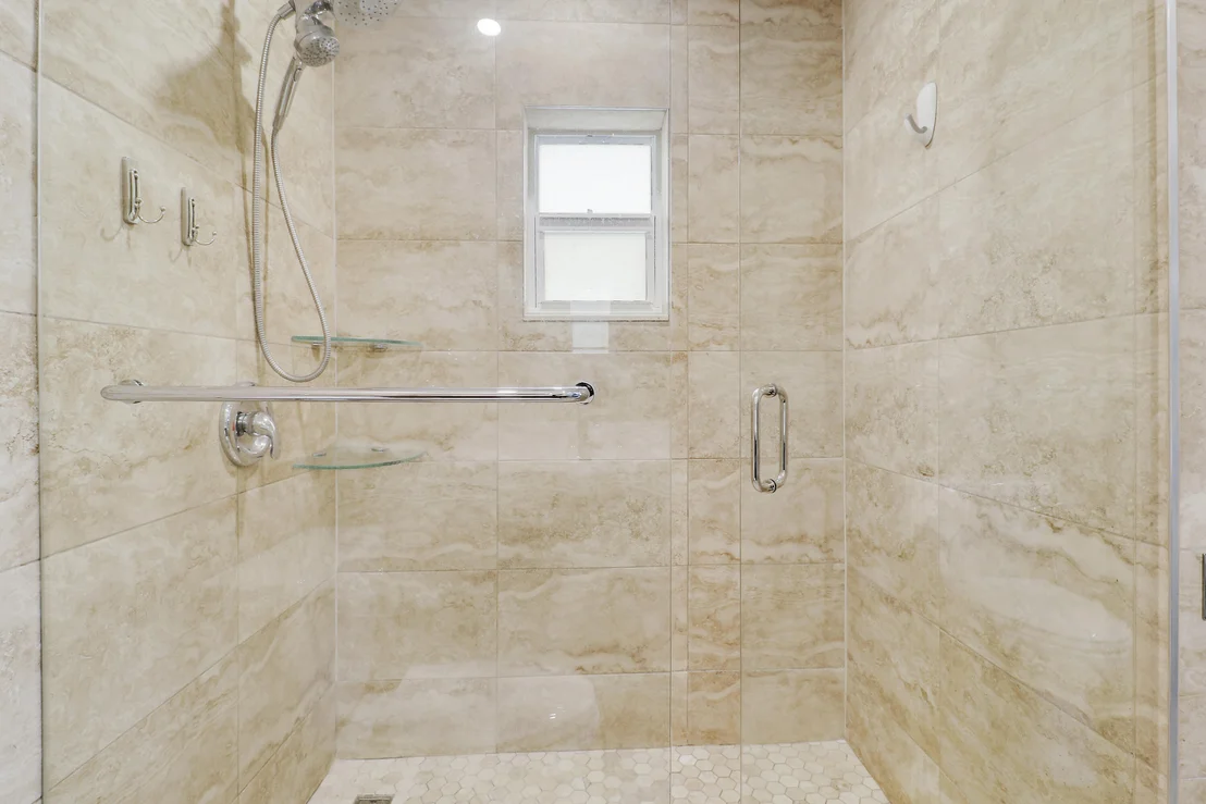 Photo of 2488 Pineway Drive