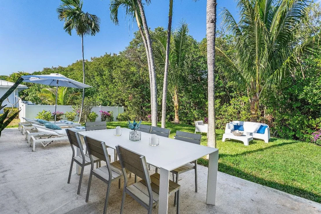 Photo of 48 Harbour Drive N