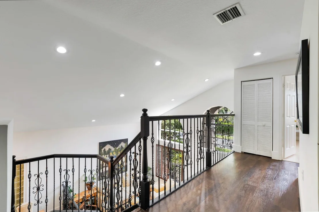 Photo of 19137 Skyridge Circle