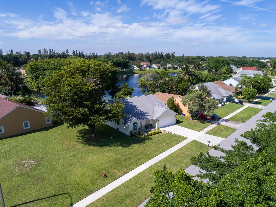 Photo of 1801 Stonehaven Drive