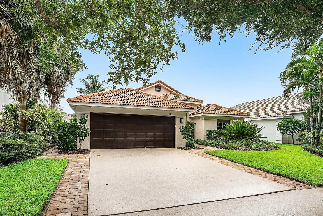 Photo of 621 Anchor Point