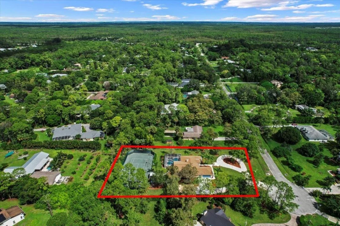 Photo of 17549 Bridle Lane