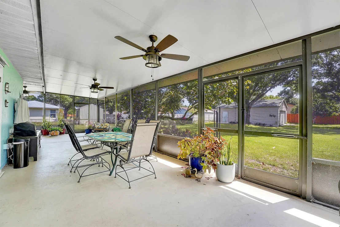 Photo of 905 Scott Street