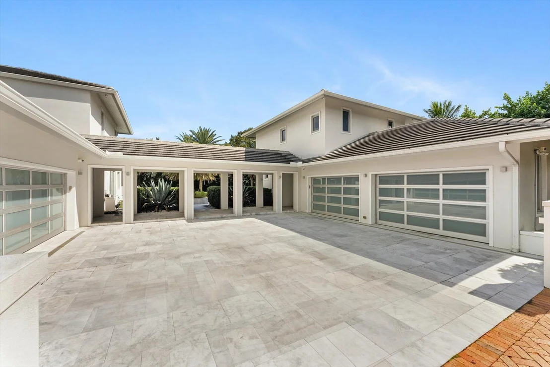 Photo of 17552 Fieldbrook Circle E