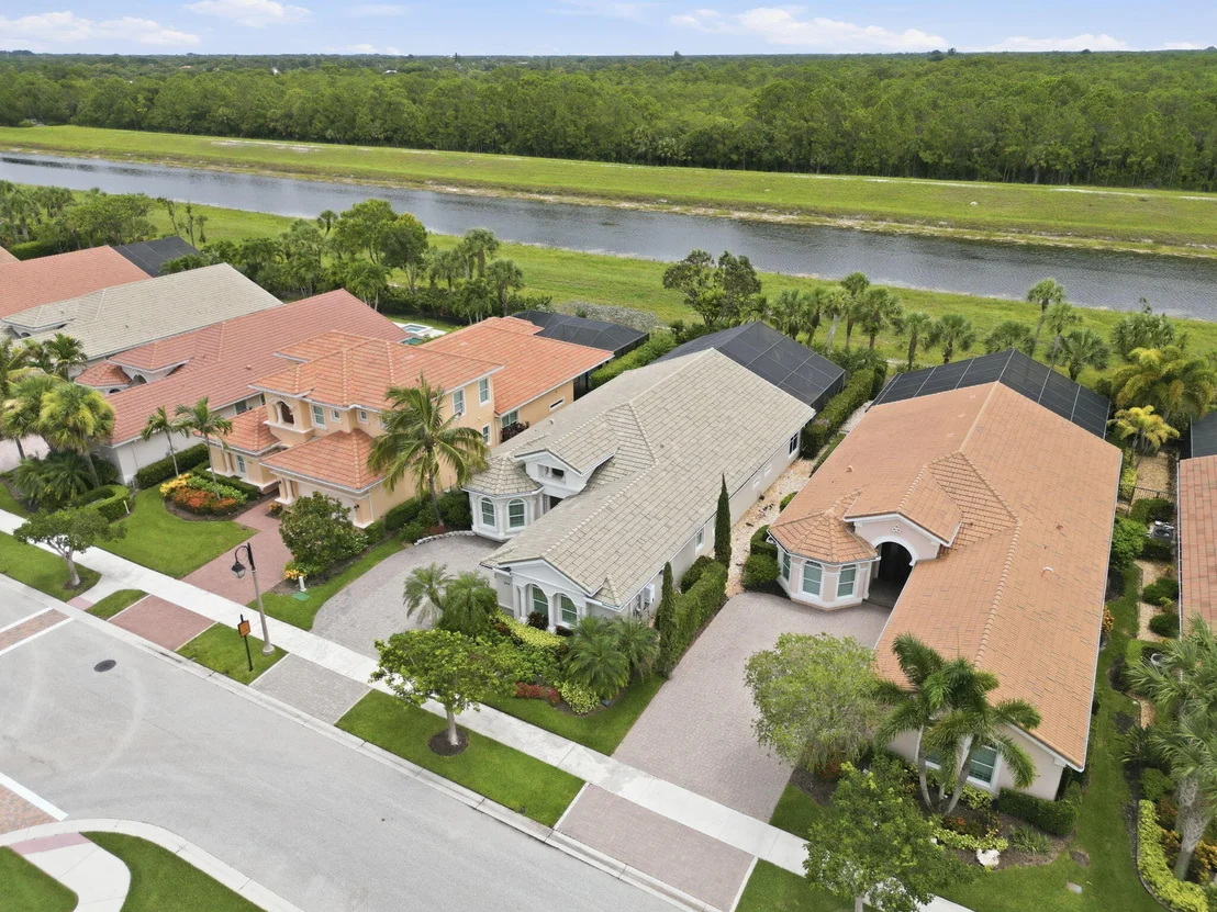 Photo of 260 Carina Drive