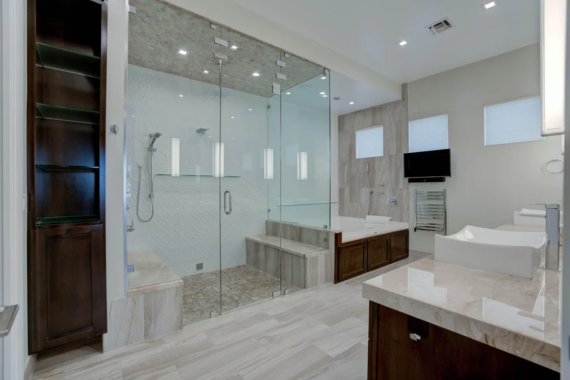 Photo of 2385 Edgewater Drive