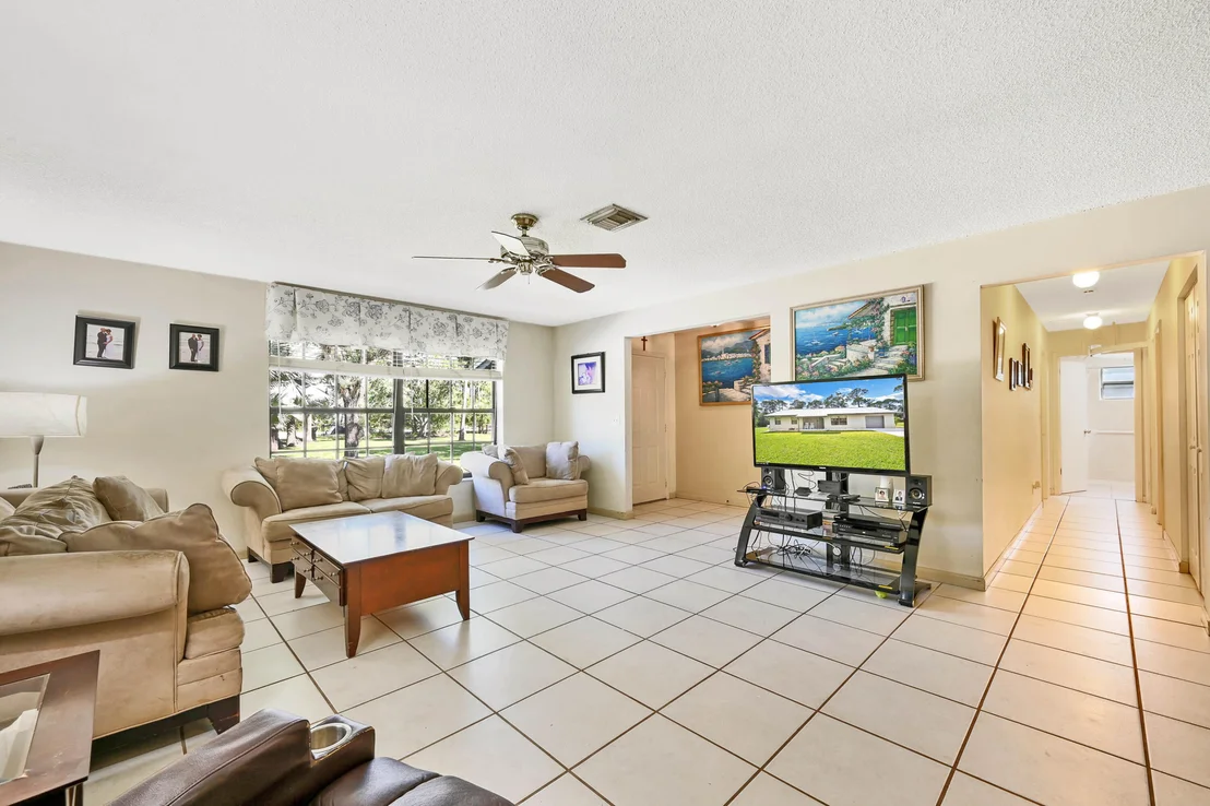 Photo of 13624 Farley Road