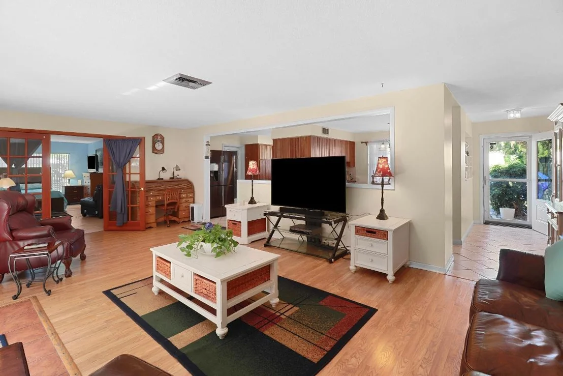 Photo of 310 Wilma Circle