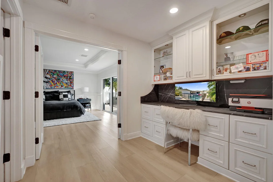 Photo of 4200 NE 22ND Terrace
