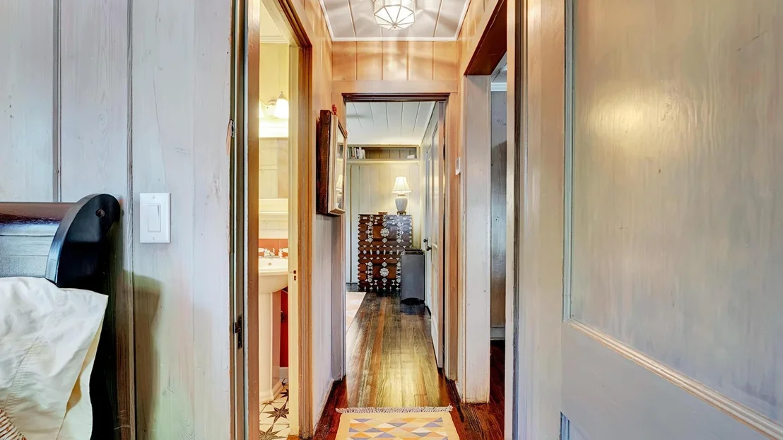 Photo of 42 Palm Square