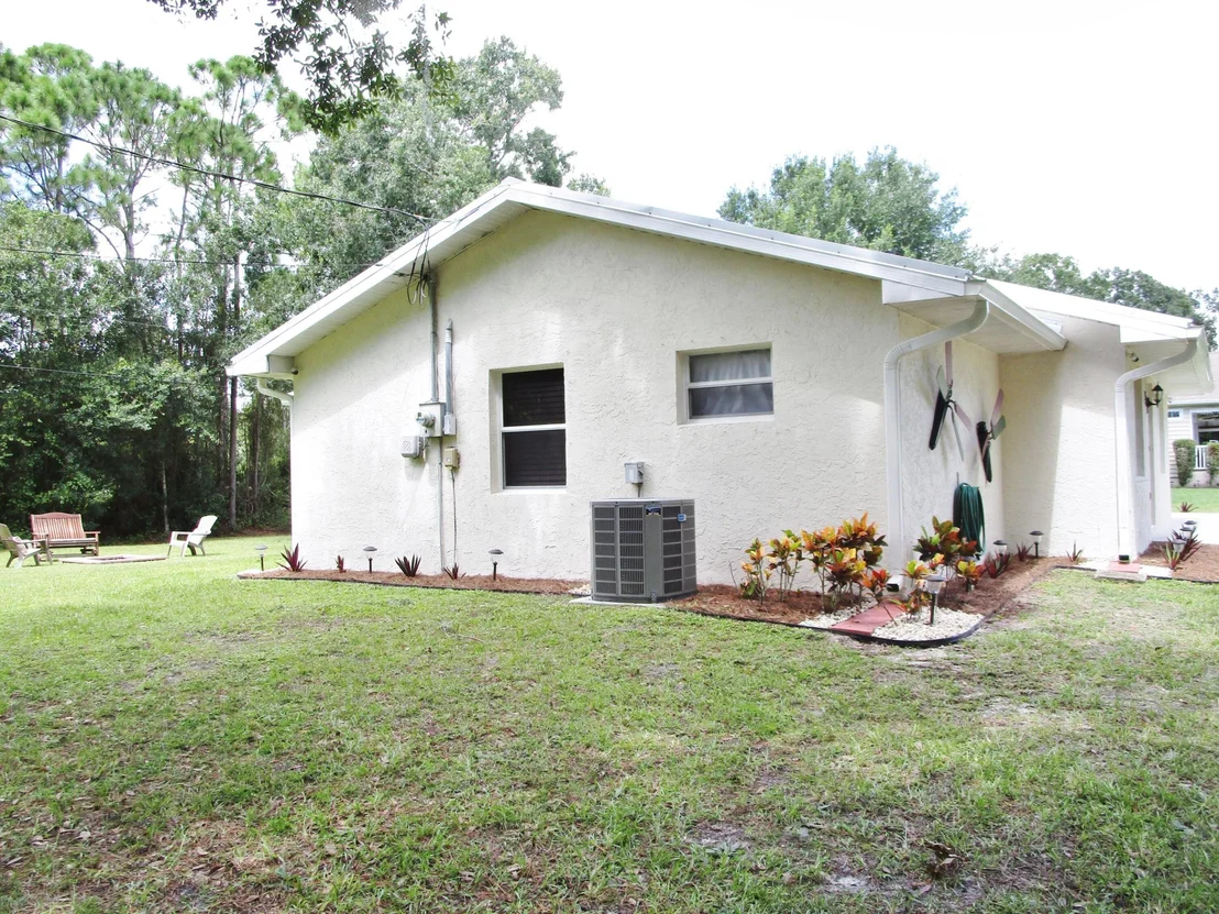 Photo of 541 SE 35th Terrace