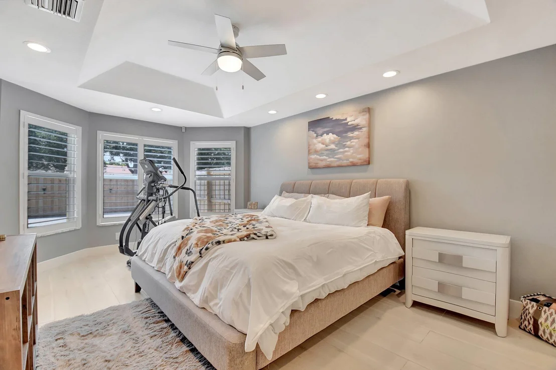 Photo of 8211 White Rock Circle