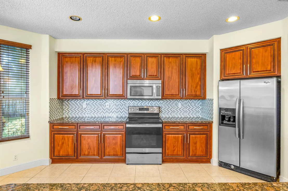 Photo of 6145 Indian Forest Circle