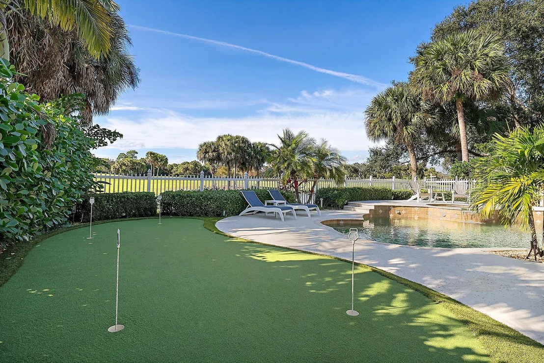 Photo of 206 Barbados Drive