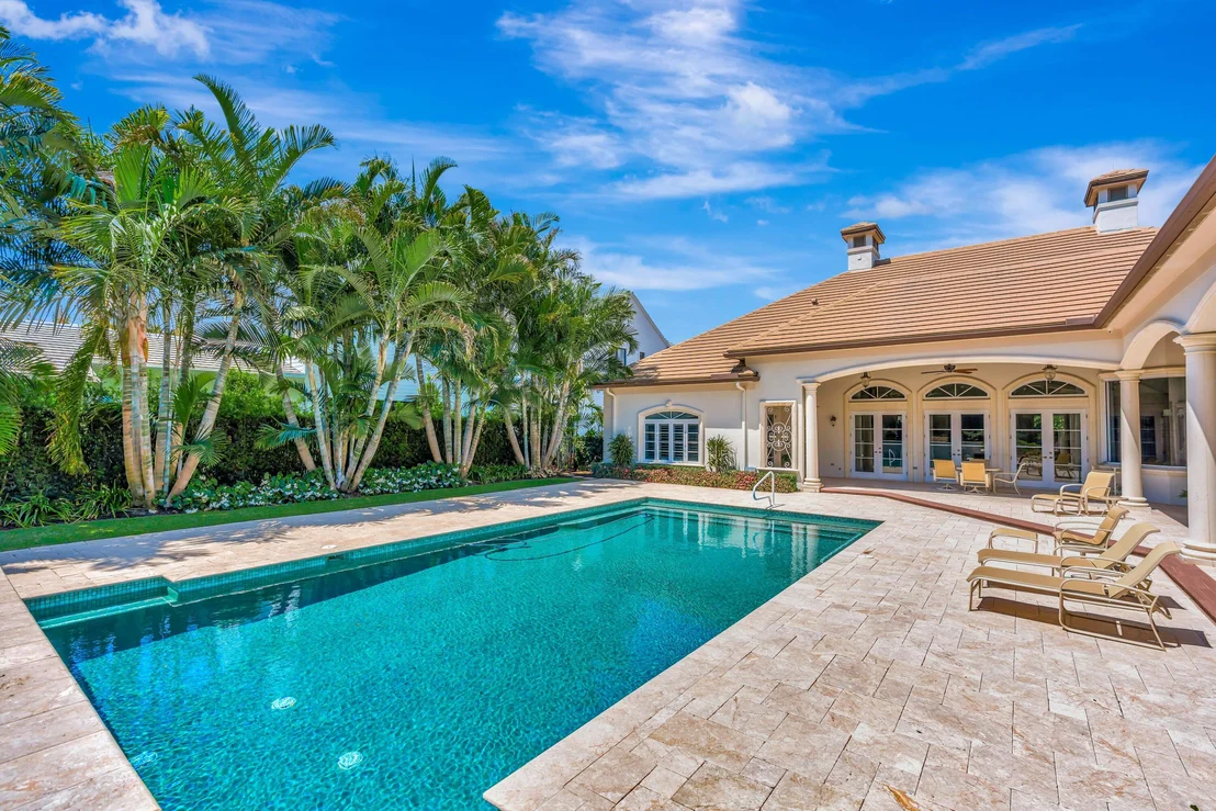 Photo of 469 Mariner Drive