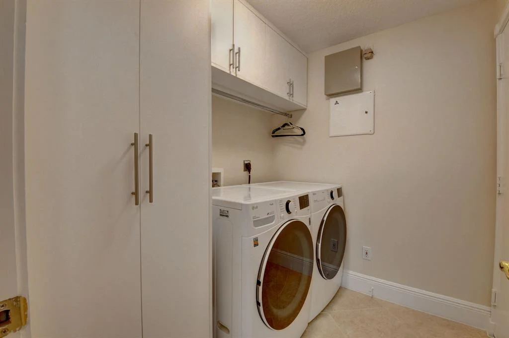 Photo of 8785 Arbor Walk Drive